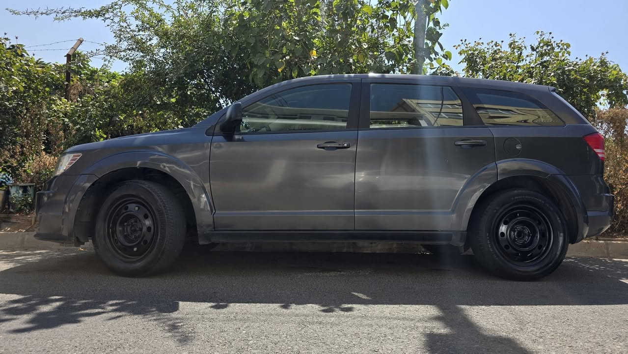 مودیل2015یاشرکه فولە سیارە حلوه،15ورقە غرامە ژبەر کوژی
،4سلندر مرغوب2.4 اقتصادي فوله
*ثلاثة مقعد+7راکب
*تبرید مرکزی ٣قطع تبريد
*دبل کیر اوتوماتیك+عادي 
*بصمه+ابواب بصمة
*داخلی صفراء_زەر
*اوتو بصمة 
*حساسات خلفيه 
*تحدید سرعه
*ظد الاینزیلاق+دژی خلیسکانێ
*سیستەم ico فول اقتصادي
*بلوتوس
*داخل ثلاثه مخزن
*شاشه الکترونی+شاشه ایرباکات*7ایرباکات عدد 
*  بس بوند تبدیل وپیچەکا چملوغی، بیدون داخل ویرباك ودعم_بسعر132$ورقاو15$ورقه غرامە ژبەر کوژی تبدیل ژی هەیە117$صافی،تحویل یان وکالە بشرت،تبدیل ژی هەیە،مشتریبی تلفونێ بکە
۰۷٥۰٤۷۳٥٤٨۹


**إذا كنت صاحب هذا الإعلان وتريد حذفه لأي سبب، رجاءا أرسل رسالة إلى الدعم الفني**