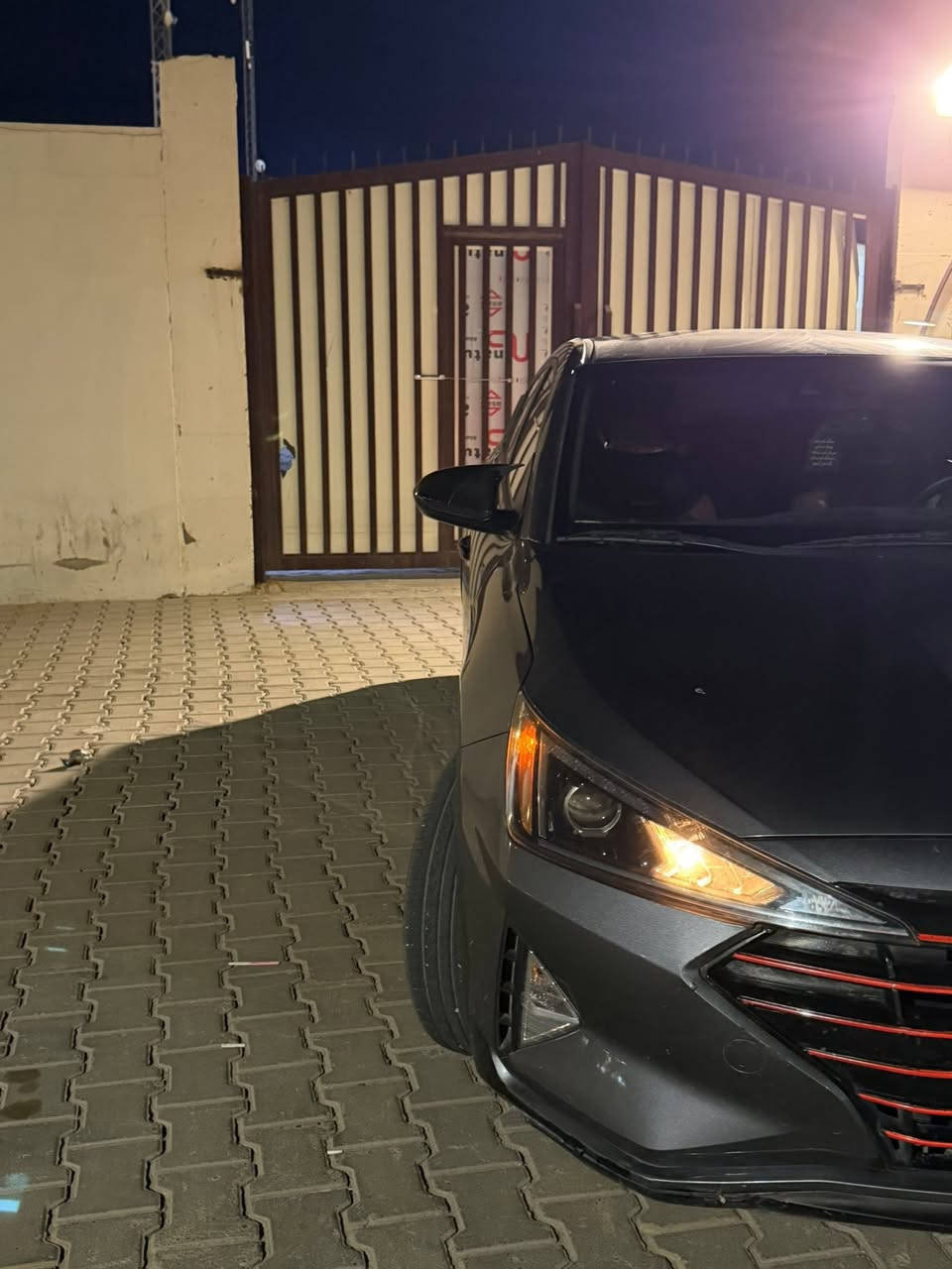 السلام عليكم  النترا موديل ٢٠١٩ 
مواصفات تحكمات ستير شاشه كبيره 
ويل كروم تحديد مسار رادار خلفي  كير  ٦ نمر atm
محرك 2.0
حادثها خلفي 
سيارة بأسمي رقم صلاح الدين 
محرك كير شرط 
الاستفسار الاتصال ***********
