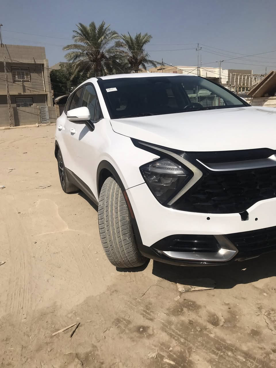 سبوتج ٢٠٢٣
حادث بنيد ونص لباب فقط
بدون رقم 
المواصفات 
شاشه متصل 
كسنات جلد 
تحكم ستيرن 
مثبت سرعه
قطعتين تبريد 
بصمه تشغيل 
بصمه ابواب 
تشغيل عن بعد 
كامره خلفيه
حساس امامي 
نقطه عمياء 
السعر ١٩٥ وبيه مجال 
المكان حله مركز 
رقم الهاتف ***********/***********
