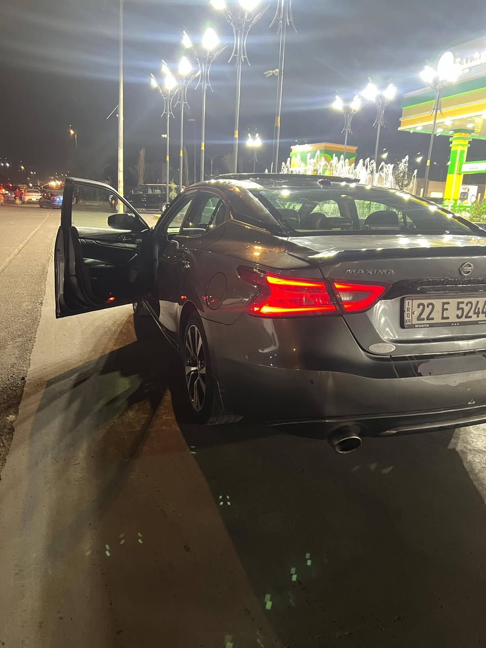 للبيع نيسان مكزيمه امريكي حادثه قبق جنطه وشبر من الجاملغ الخلفي وشبر من الجاملغ المامي شماليه باسمي العنوان بغداد البلديات الرقم ***********
