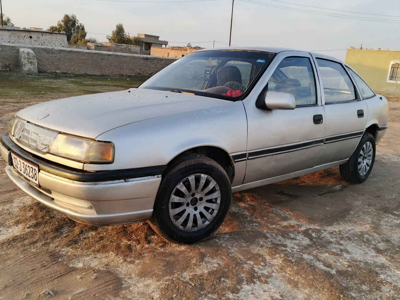 السلام عليكم فكترا حجم 18 موديل 1991 سنويه إلى 2030
السقف واكع عليها حايط التكم انضاف شرط الوكاله و تحويل وشرط ما مقدم عل كابون 
العنوان ناحيه زمار
السعر 29 ورقه وبيها مجال قليل 
رقام الهاتف ***********/‏‪***********‬‏
