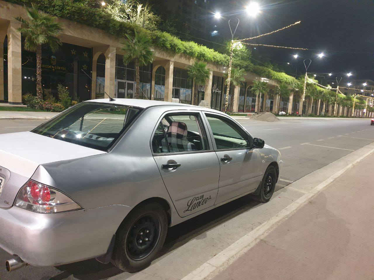 السلام عليكم للبيع او مراوس
السعر (٧٣ ورقه وبيها مجال) رقم اربيل محرك جديد 1.5 اقتصادي ، تدفئه تبريد سياره بدون صبغ فابلون اثر جراد، فقط بنيد مبدل نفس لون وبيها شخوط بسيطه (النقوصات/ اذن محرك وميزانيه وبلنص ) عنوان سياره بغداد واتس(***********)
