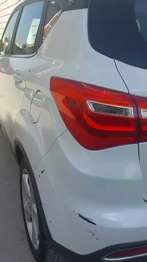 شانجان cs35 موديل ١٩ جاهزه السياره ماشيه ١٠٠ الف مكانه حي العدل الفديو واضح للسياره فول مواصفات السعر ١٣ مليون ***********
