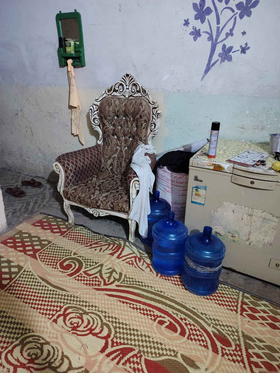 تخم للبيع
السعر 160 بي مجال قليل


**إذا كنت صاحب هذا الإعلان وتريد حذفه لأي سبب، رجاءا أرسل رسالة إلى الدعم الفني**