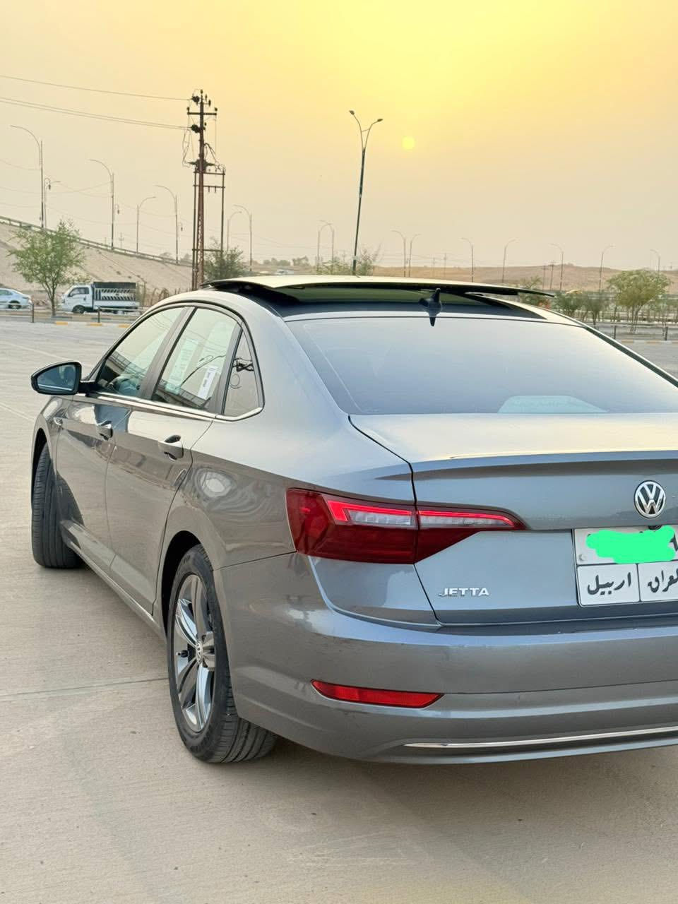 للبيع جيتا ارلاين 2020

فول مواصفات  بانوراما و كشن جلد و هيتر وشاشه لمس و cd و memory  و بعد بيها مواصفات

ضرر سياره بس صندوق مبدلين بيلادي يعني سياره بدون صبغ بدون ارباك  بجم كبس

حداديه جديد  كلها

٤ تايرات جديد

سياره ب اسمي تحويل او وكالة 

مكانها كركوك

سعرها ١٥٨ بي مجال بسيط

رقم موبايل/***********
