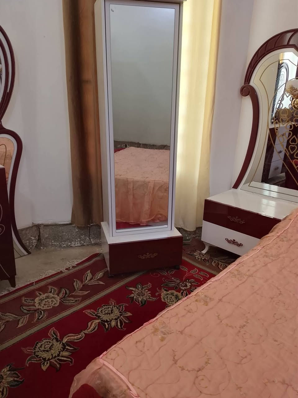 عرفه 9قطع نضافته فول السعر 700مكلفه بالنشر اي ستفسار عل هاذه الرقم ***********
