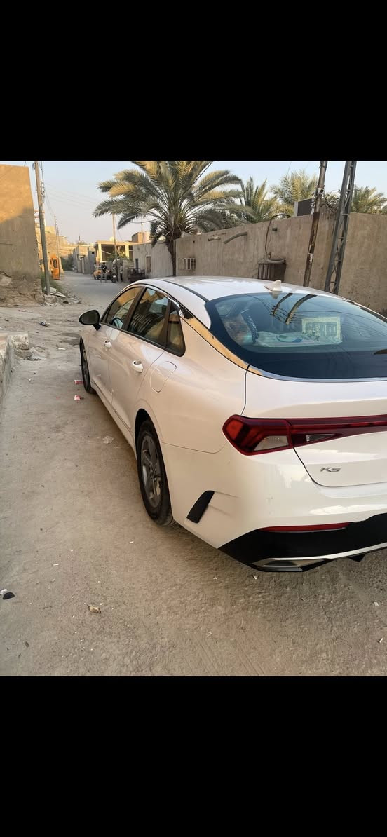 السلام عليكم
كي فايف 21معوقين اسوي  وكالة رقم ذي قار باسم بنية معلمة 
وارد امريكي 
حادثه فقط الموجود الي بلصورة تبديل قطعتين جاملف وبنيد فقط بدون دواخل ما واصله للعرضانية الضربه ولباقي كفالة السيارة نضفية مكينة ١٦٠٠ تيربو ماشية ٩٤ فقط تبريد تدفئة مكينة گير كله كفالة 
مكاني البصرة گرمة علي 
سعرها ١٥٢ وبيه مجال 
للاستفسار ***********
