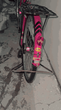 سلام عليكم بايزكل عبدالحليم فول نضافه حجم 26صطاب وره موجود ماعده صطاب كداوم من اخذتو ماكو تايرات جديد ويل جديد شرط بدون صبغ بدون قص شرط الي يحب يجي خاص او رقم مبايل ***********
