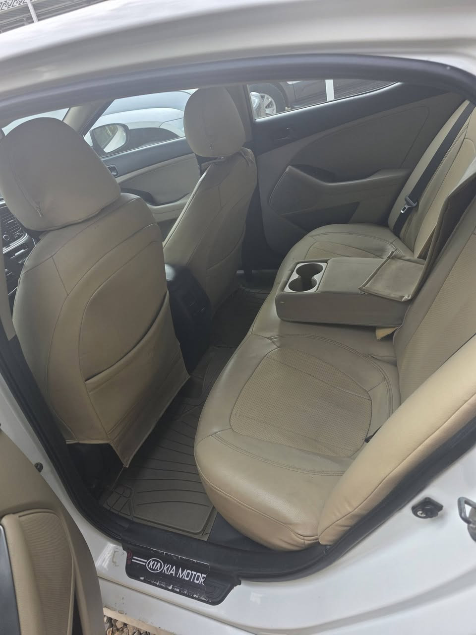 السلام عليكم
ابتيما موديل ١٤ خليجي للبيع
سياره جديده مكفوله من الصبغ والضربه 
بيه شويه بارد موضح بالسونار 
كير ومكينه مكفولات 
مكينه 2000
رادار تحكم ستيرن كامره 
مثبت سرعه حساس 
أمامي خلفي 
رقم واسط بسمي 
مكان واسط 
السعر ١٤٨ وبيه مجال 
للاستفسار ***********
