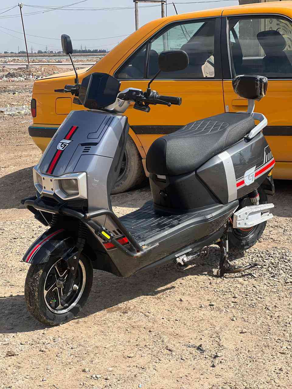 السلام عليكم.دراجه شحن للبيع 
مواصفات الدراجه 
1 دبل اشره 💙❤
2 نضام تغريز ☑️
3 نضام اوفر زيادت السرعه 🏍️
4 عدد السرعات 4🛑
5 تشغيل عن بوعد ✅⚡
6 تشغيل عن طريق الكرت 💯
7 دبل سويج 🌝 
السرعه القصوى 70 
عدد الباتريات 6 🤓
نضام R بك 
سعر 750 
مكاني بغداد الحسينيه مال راشديه✅ لل تواصل ***********
