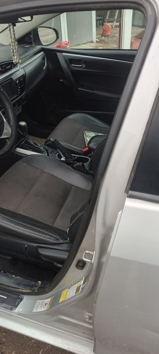 كورلا سلفر وارد كندي. ٢٠١٦ بأسمي والسنويه لغاية ٢٠٣٠.بيها دفتر بنزين نظيف مال البيت ويل كروم بلادي.تحكم ستيرن ويدوي. ٣ أنظمة سرعه.كشن اسود جلد بلادي بيها ضربه من صفحة سكن. مبدل جامرلغ وبونيد. مكاني كركوك. والسعر ١٤٢ بيها مجال للطيبين. وهذا رقمي ***********
