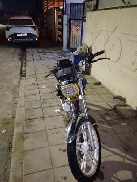 السلام عليكم شباب عندي دراجة سولنك 2023 اربع كير أوراقه كاملة اي نقص ماكو سعر 275 مكاني بغداد ***********
