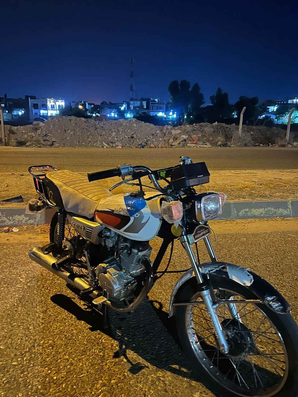 للبيع موديل 21دراجه نضيفه كهربيات كامل شغل سعره 350وبي مجال شراي اتصال ***********
