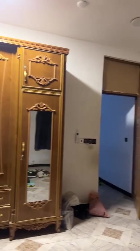 ***********
1300مليون و300بيه مجال
