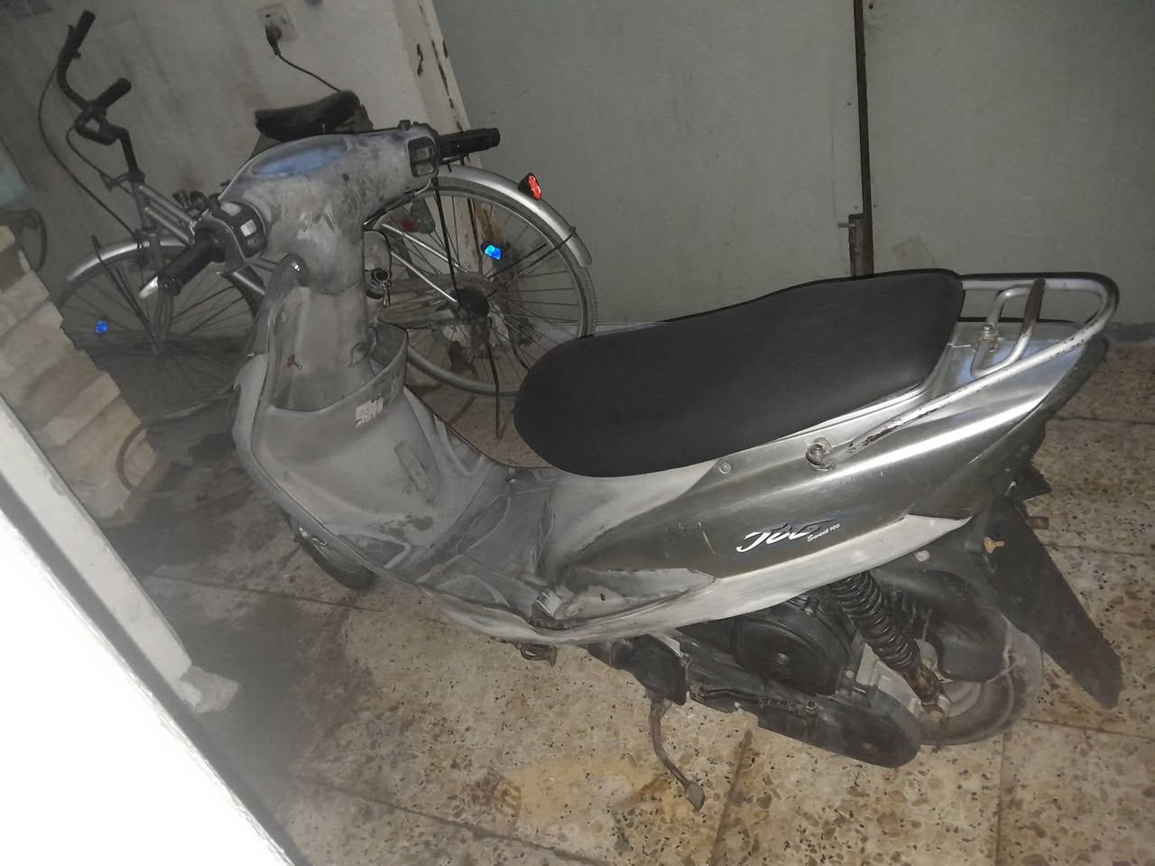 السلام عليكم دراجه للبيع ماكس منغولي ابلاديه ممفتوحه كامله مابيه نقص ٥٠٠ وبيه مجال مكاني دوره شارع ٦٠ لتواصل ***********
