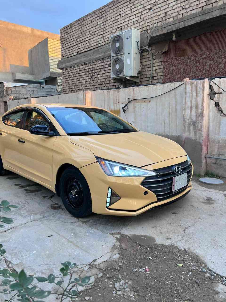 سلام عليكم
النترا مديل2020.نص مولصفات
حادث بنيد فقط لباقي كفاله ماشه 90 كير ايتي
كير محرك كفاله وضع لشركه سياره احلا من لصور
مواصفات رادارات
تبريد منفصل 
تحديد مسار
السعر 129 وبيهة مجال 
رقمي***********
مكاني بغداد لشعله شارع ٦٠
