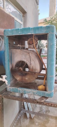 مبرده للبيع حجم واحد ونص ابيع كشر سعر ٤٠) 07744439187