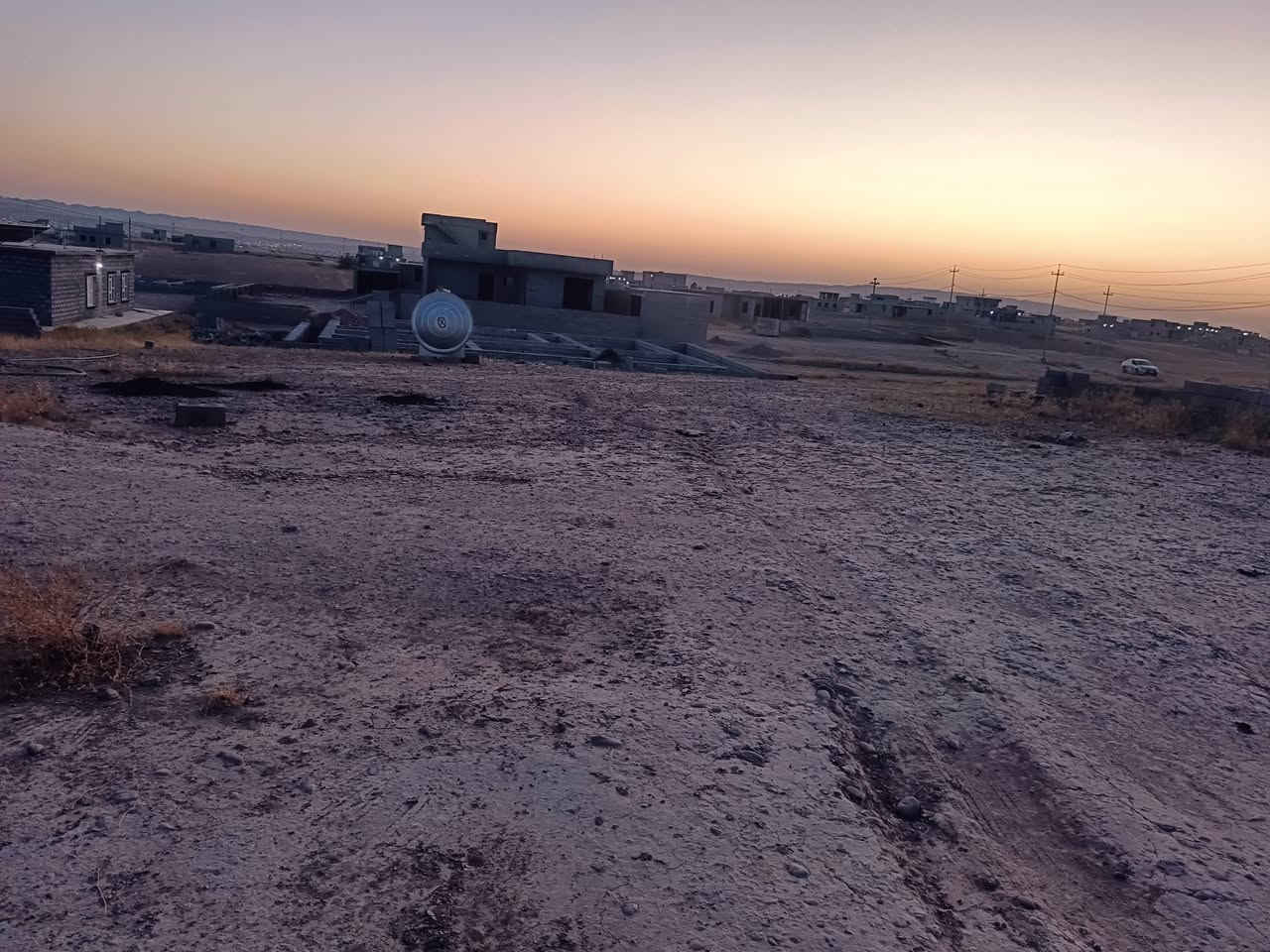 السلام عليكم
قطعة أرض للبيع عل حولي بينهة وبين التبليط قطعة تصير ركن علة شارعين رأيسي وفرعي المساحة الكلية 1700 تقريباً جيران علي صالح الحشتار بسعر جداً مناسب للأستفسار ***********
#التكعيب حسب الأتفاق
