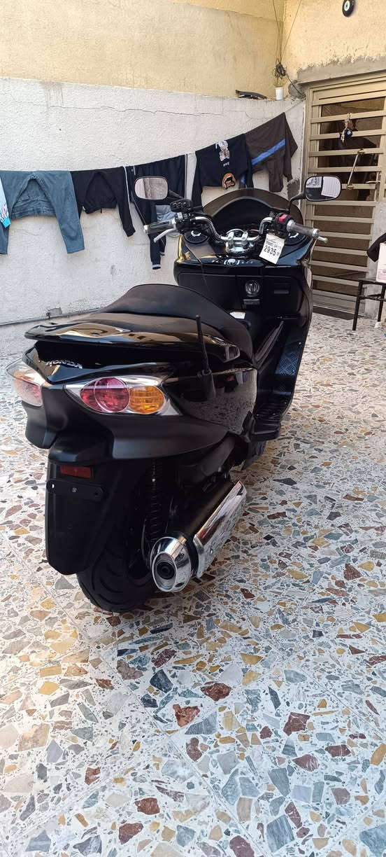 #تـــحفــه_فــنـيـه #رمبه_وكاله
ياالله فورزه MF صفر 10 فول مواصفات   جديده لوك نظافه 💯 بل 💯 اسود ملكي فول  المواصفات  

7 كير 4 تحويلات 

مسجل راديو 📻 بلاد 

نظام سبورت +اوتمواتيك 

تحكم ستيرن

اوكس موبايل 📱  

بصمه +سويج طوارئ 

دوسات جكر بلاد 

سايد بريك +ستاند حساس 

كتلوك الشركه +عدة الشركه 

المسافه المقطوعه 25 الف  حقيقي 

الدراجه بحالة الوكاله الجناي يتصل  ويدلل مكاني بغداد الغزاليه رقم 📱 *********** 

ملاحظه توصيل محافظات موجود الشماليه والجنوبيه اخوكم حسام فورزه 🇮🇶
