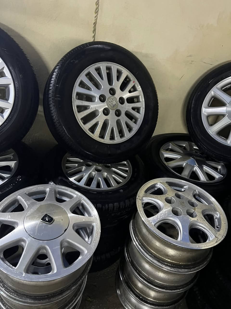 وياله للبيع فقط بدون مراوس مكاني كوفه ***********
