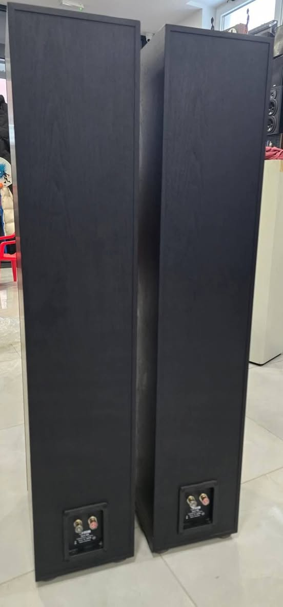 السلام عليكم  تحية طيبة 
الى أهل الخبرة  
سماعات المانية المنشأ وزن ثقيل                 Canton GLE 409
 8 ohm x 320 W 90dB
سعر٦٠٠ $ 
لايوجد توصيل


**إذا كنت صاحب هذا الإعلان وتريد حذفه لأي سبب، رجاءا أرسل رسالة إلى الدعم الفني**