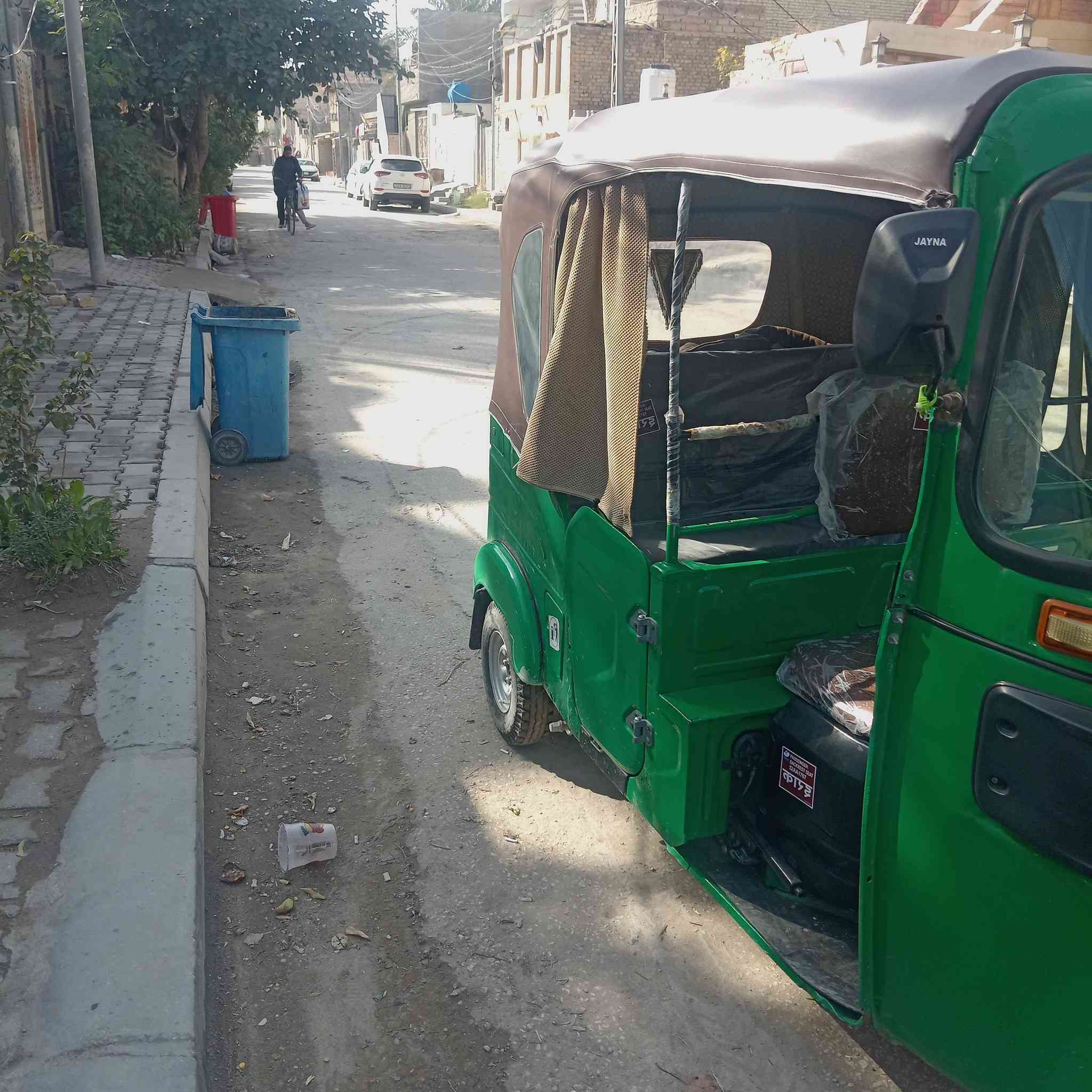 السلام عليكم ورحمة الله وبركاته تكتك للبيع موديل 21 أوراق البغداي كربلاء حي العامل رقم الهاتف ***********
