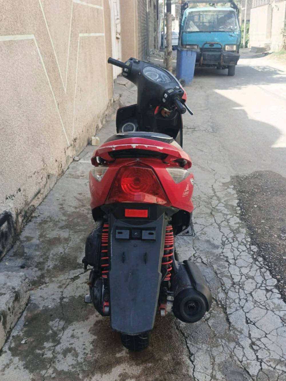 سلام عليكم دراجة ماكس ثعلب للبيع
الدراجة كاملة مكملة مابيها اي نقص والدراجة مبدل بيهة بس كور والدراجة خير من الله السعر 500الف وبيها مجال حك الجية للأستفسار رقم *********** العنوان بغداد الكريعات شارع فراس ابو السراميك