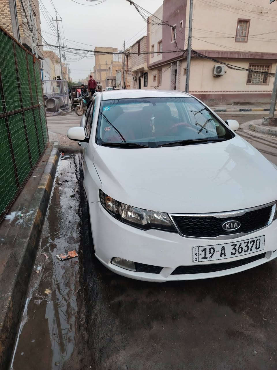 اسلام عليكم عندي سياره خليجي مديل 12 سيراتو للبيع رقم كربله باسمي والسنويه 2030 السياره بيهه ثلاث قطع فقط رش والباقي كله كفاله عنوان نجف شارع المدينه ***********
