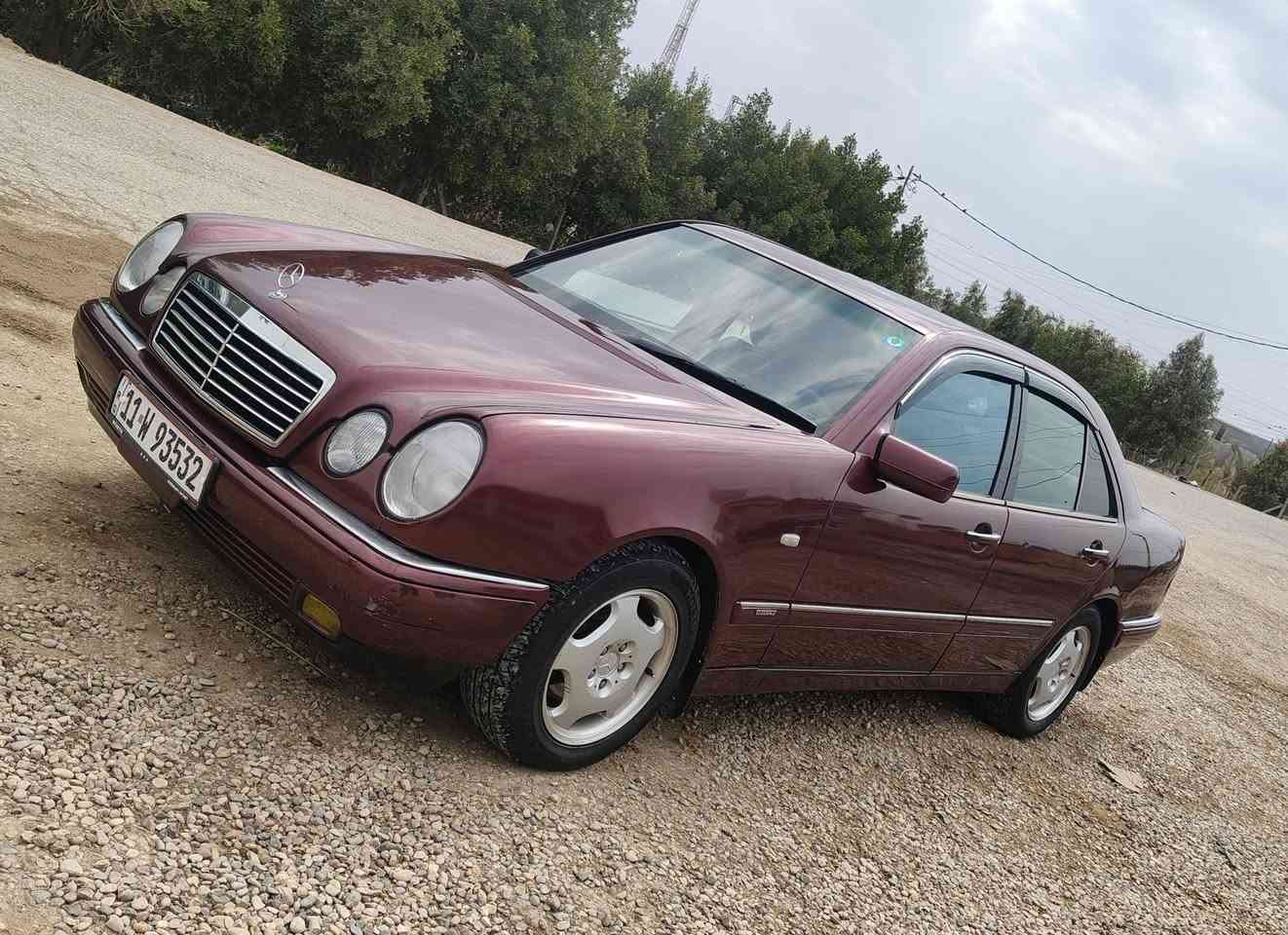 مرسدس ام عيون موديل 95 فولل مواصفات فتحه+ ثلاجه+ خزن ميموري +كشنات كهربائية جلد  برده كهربائية اريل كهربائي مكينه 6 خراطيم  مكينه كير كارتون حداديه خلفي وامامي كله جديد تخم تاير سياره جاهزه مابيها كل نقص البيع السعر85 مكاني واسط شيخ سعد ***********
