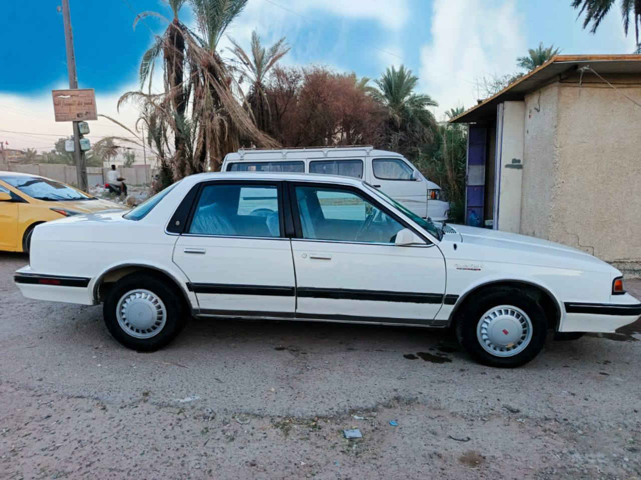 السلام عليكم اولدز لبيع سياره  موديل ٩٠ رقم بغداد بسمي رقم انكليزي مكينه كير صدر تخم تاير كهربائيات مكفوله بيه صبغ قماره ول صندوك اثر جراد لا بيه معجون سياره مكفوله من ضربه ول تبديل السعر ٥٠بيه مجال وهاذ رقمي ‏‪***********‬‏ اني مكلف بل نشر
