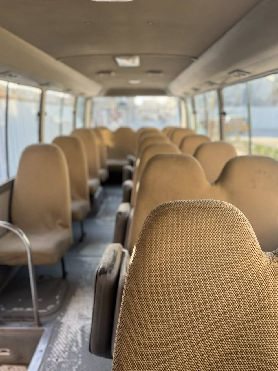 كوستر ناصية ٢٠١١. كاز. كاز.  رقم السليمانية.  تحويل ثاني يوم  ميكانيك كلة مكفول صبغ شي قليل  المكان بغداد.    الرقم.    
***********       سعر ٢١٠
