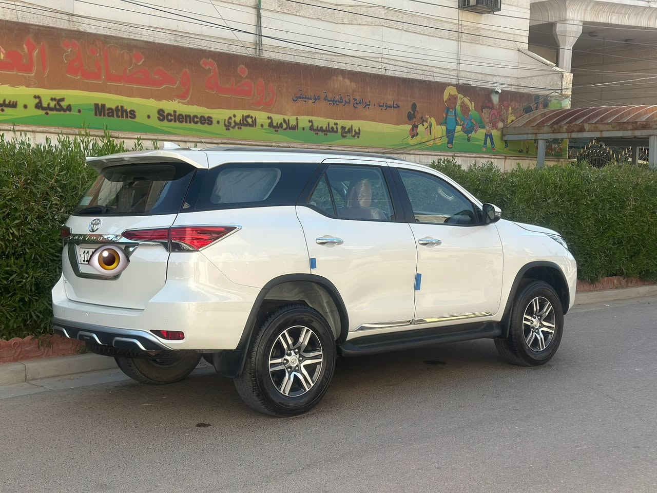 تويوتا فورجنر 2023 فول مواصفات
رقم بغداد بسمي تحويل ثاني يوم
اعلى فئة بل 4 سلندر 
عداد المسافه 40.000kM
بصمة دخول ذكي مع الابواب 
فور ويل + قفل دفلوك 
بلوجكتر امامي عدسه + بجم نيكل 
شفتات ستيرن لترجيع نمر الكير 
ستيرن صاج حياكه + كروس مثبت سرعه 
اشاير بل مري + مري شفط 
ثلاجة اكواب ماء 
شاحن وايرلس
شاشه كبير تدعم ابل كار بلي كامره خلفيه 
نضام التبريد بيانو لمس امامي خلفي 
وضعيات قياده ECO /PWR
مانع انزلاق 
حساسات اماميه خلفيه الى الخ. 
السياره بيها بارد بالجاملغ الخلفي وكارت تكحيل 
السياره جديده بمعنه الكلمه 
مكان السياره بغداد 
السعر 305 $ 
***********
