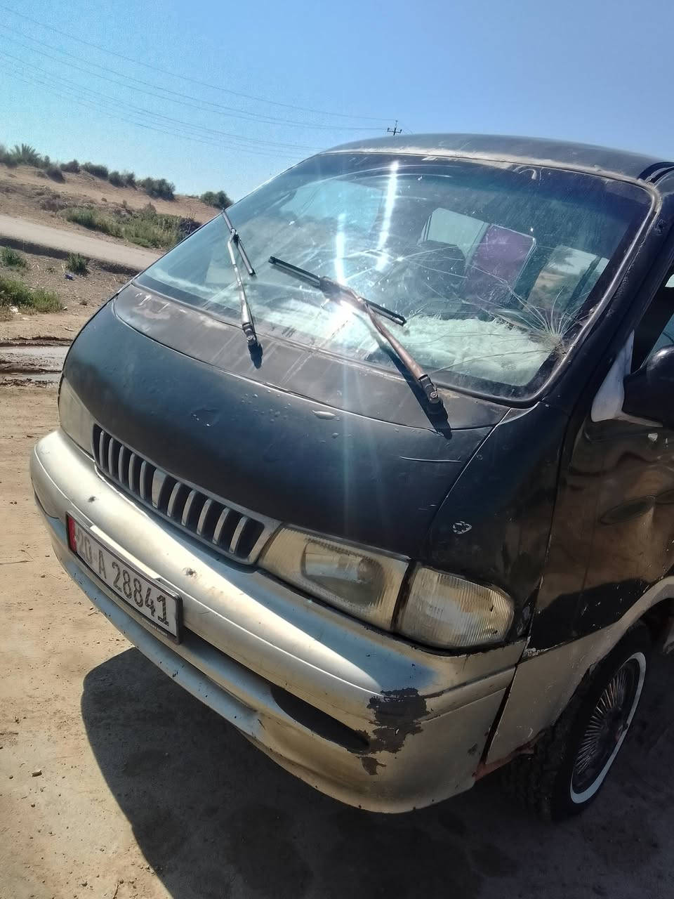 السلام عليكم
كيا بريجو موديل 1996
السيارة يرادلها ترتيب 
تايرات حلوات 
اكسل مكفول كير بس قليج تعبان
محرك لاتنقيص ولابد بيها خيط بخار 
الاتصال ☝🏻👇***********
👇☝🏻***********
