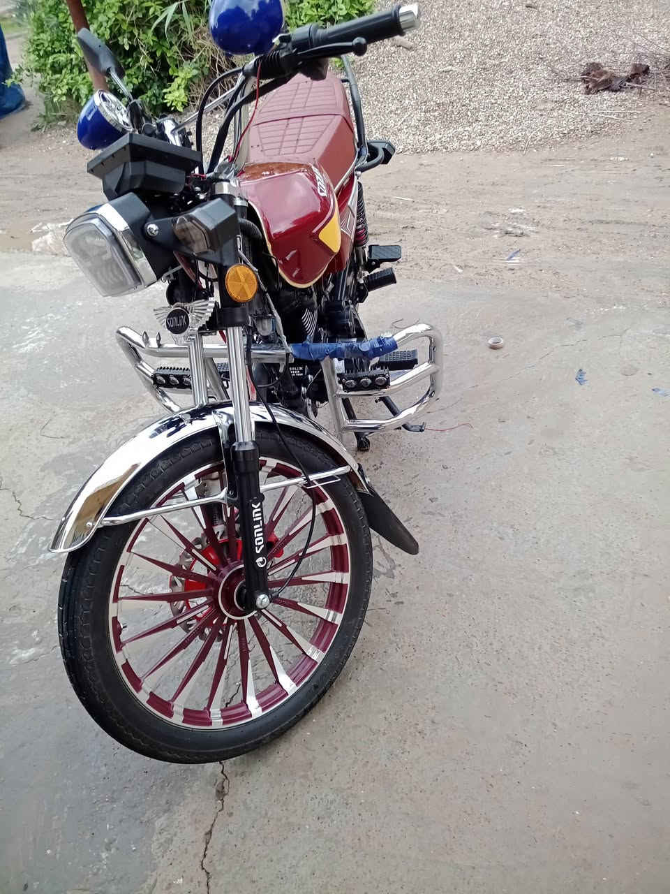 سلام عليكم للبيع دراجه سيفان موديل 25 كلشي ماناقصه وين متريد اخذه وافحصهه يم اي مصلح وصالنه رياضي و ام بي ثري و نشرات و درع مافتوح ايشي منهه 3نوبه ابدل دهن #وافق#ادمن


**إذا كنت صاحب هذا الإعلان وتريد حذفه لأي سبب، رجاءا أرسل رسالة إلى الدعم الفني**