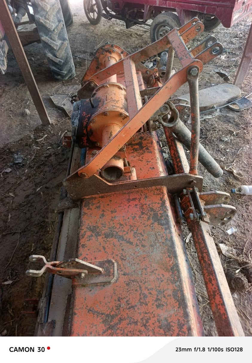 رفاس انكليزي نضيفه كلش سجاجين جدد كاردن جديد باب تزكام مكان كربلاء طويريج شط طله سعر 1700مانقصها بس زنجيل شغاله ***********
