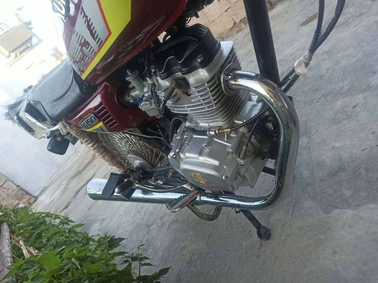 اسلام عليكم 
دراجة للبيع موديل 21محدثة 23 دراجة مكفولة 
السعر 400و50
***********
