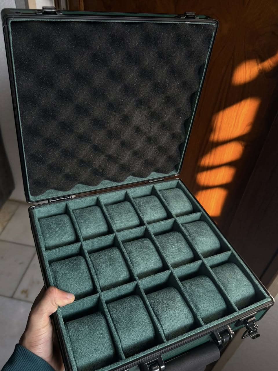 جنطة ساعات فخمة كوالتي عالي تاخذ 15 ساعة 

ألسعر 60 ألف يوجد خدمة 

للحجز أرسل الرقم والعنوان وأقرب نقطة دالة

توصيل لجنوب محافظات العراق 5 ألف فقط


**إذا كنت صاحب هذا الإعلان وتريد حذفه لأي سبب، رجاءا أرسل رسالة إلى الدعم الفني**