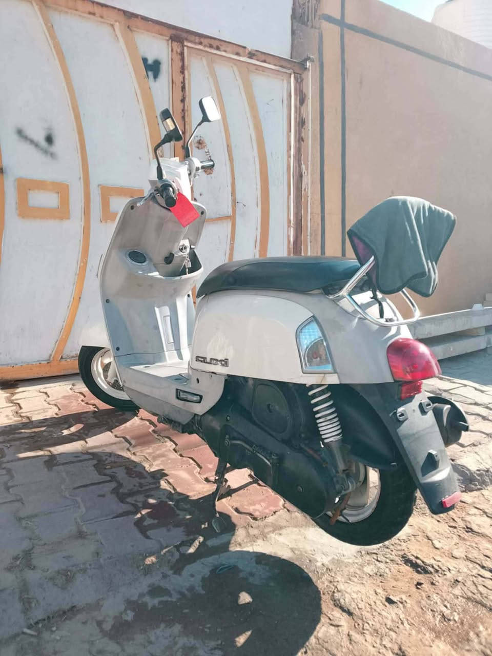 السلام عليكم دراجة ماكس بوليس ماصارلها شهر من
طالعه من الرمبه برغي مامفتوح دراجه اوراق أصولي
كهربائيات كلها شغاله الدراجه بعدها وكاله سعرها 750
وبيها مجال حك الجيه ***********
