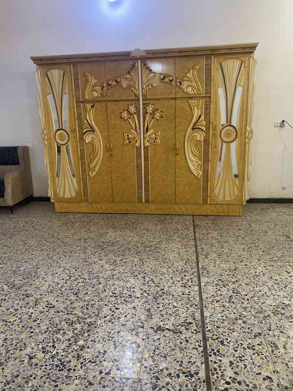 كنتور لبيع ملحق ابوسته باب اخوجديد عندي شدونقل لستفسارخابرني وتدلل هاتف ***********
