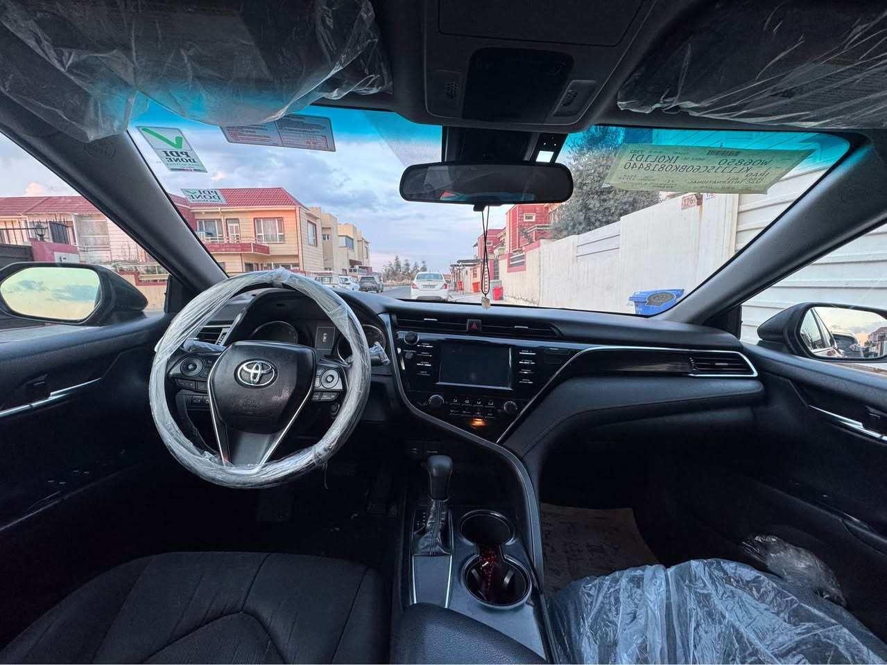 السلام عليكم 
تويوتا كامري موديل ٢٠١٨
مواصفات LE
مواصفات معروفة

ملاحضة: ٤ قطع بي صبغ ١ جاملغ خلفي تعديل
مكينة مفتوح بس شرط كيرو محرك و كهربائي كل شرط 
سعر سيارة ١٢٩$ ورقة و مجال بصيط
***********
***********
*********** أربيل, العراق
