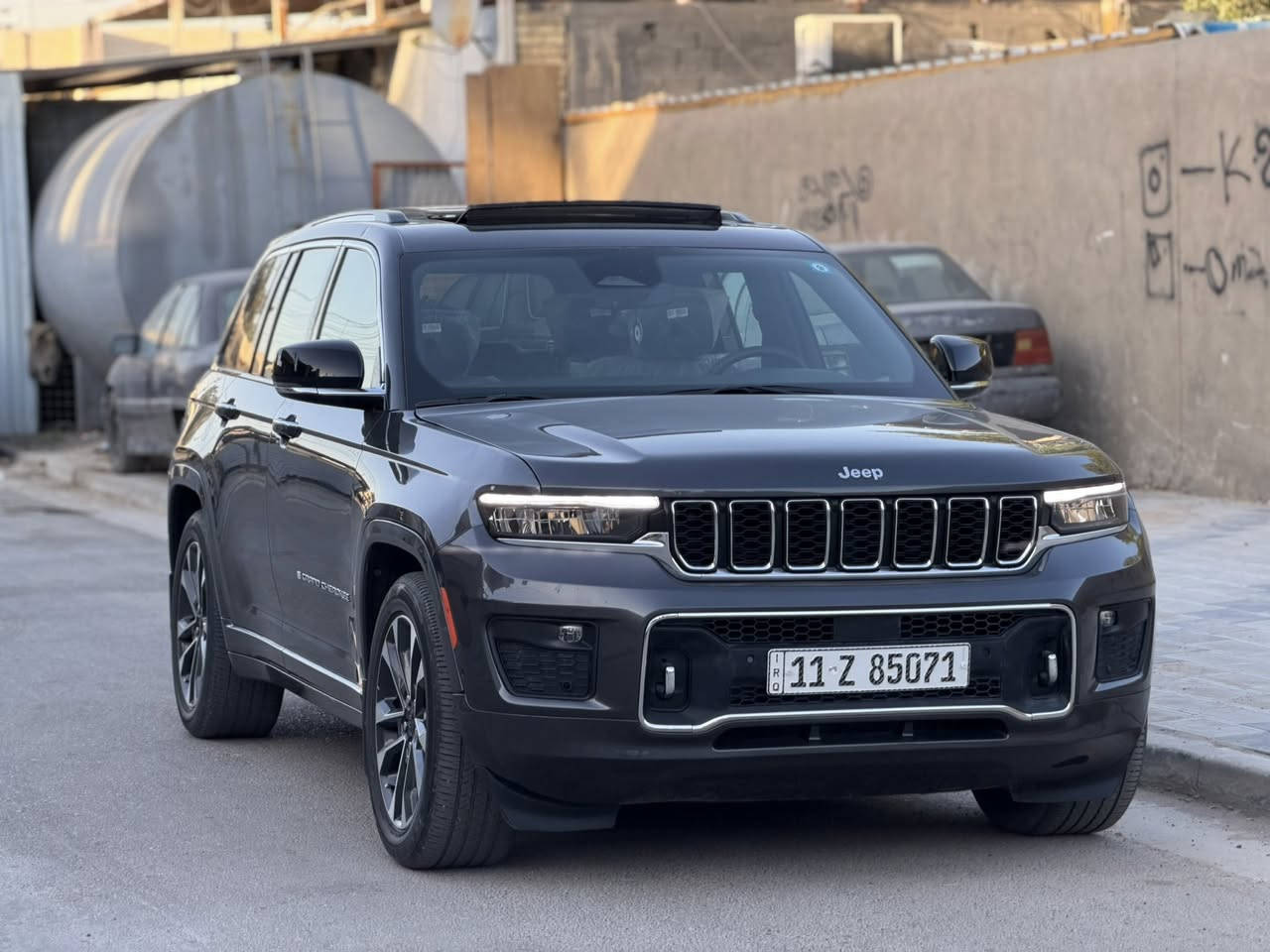 ياالله
السلام عليكم جيب كراند شيروكي اوفر لاند 2023 وارد امريكي

Jeep Grand Cherokee Overland 2023  3.6 V6

         حجم المكينه : 3600 V6 

المسافة المقطوعة : 42 الف كيلو 

الضرر : صبغ بنيد ودعاميه وجاملغ يسرا نفس الون 

          حالة الايرباك : دركه + دشبول   

#مواصفاتها

1.شاشه 

2.بصمه

3. تشغيل عن بعد

4.بردات خلفيه

5.كشنات جلد

6.كشن السايق ميمري

7.كشنات كهرباء

8.صندوك كهرباء

9.حساسات خلفي امامي

10. قطعتين تبريد 

11.اشاير بالمري

12.رادار امامي

13.رادارات 360

14.ثلاث وضعيات قياده

15. بنوراما فتحتين

16. كير ماوس

17. نظام منحدرات

18. هيترات بالكشنات حار بارد

19.ويل كب كروم

20.لايتات لد

21.بكلايت لد

22.كشافات

23.بصمة ابواب

24.معرب الشاشه 

25. دمام خلفي

26.جكات

فول مواصفات 1/1 جاهزه مرقم بغداد 

#السعر :300 وبيها مجال اتصل وتدلل 

تفاصيل اكثر هذا رقمي *********** تحياتي 

مكاني بغداد حي الجامعه
