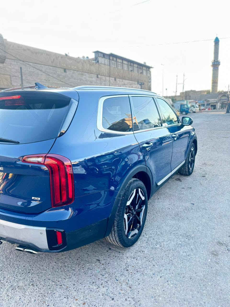 🚗 Kia Telluride S – فخامة وقوة للعائلة
7 راكب
🔹 محرك V6 سعة 3.8 لتر بقوة 291 حصان
🔹 شاشة كبيرة 12.3 إنج
🔹 شحن موبايل Wireless
🔹 فتحة سقف Panoramic
🔹 Apple CarPlay & Android Auto
🔹 تشغيل بصمة + تشغيل عن بعد
🔹 كروز كنترول ذكي
🔹 نظام تحديد المسار (Lane Keep Assist)
🔹 تحذير النقطة العمياء
🔹 فرملة طوارئ أمامية
🔹 كاميرا خلفية + حساسات
🔹 تدفئة للمقاعد الأمامية
🔹 مقاعد VIP بالصف الثاني
🔹 3 صفوف مقاعد 
🔹 لون مميز 
🔹 ماشية 16 
🔹 ثلاث قطع تبريد
🔹 الرقم فحص مؤقت
🔹 السعر 258$
سيارة عائلية فخمة ومريحة بمواصفات حديثة وأمان عالي ✨

📩 للمزيد من التفاصيل راسلنا على الخاص بغداد, العراق


**إذا كنت صاحب هذا الإعلان وتريد حذفه لأي سبب، رجاءا أرسل رسالة إلى الدعم الفني**