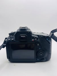 كانون 80D • عدسة 135/1.8 • شتر 7k