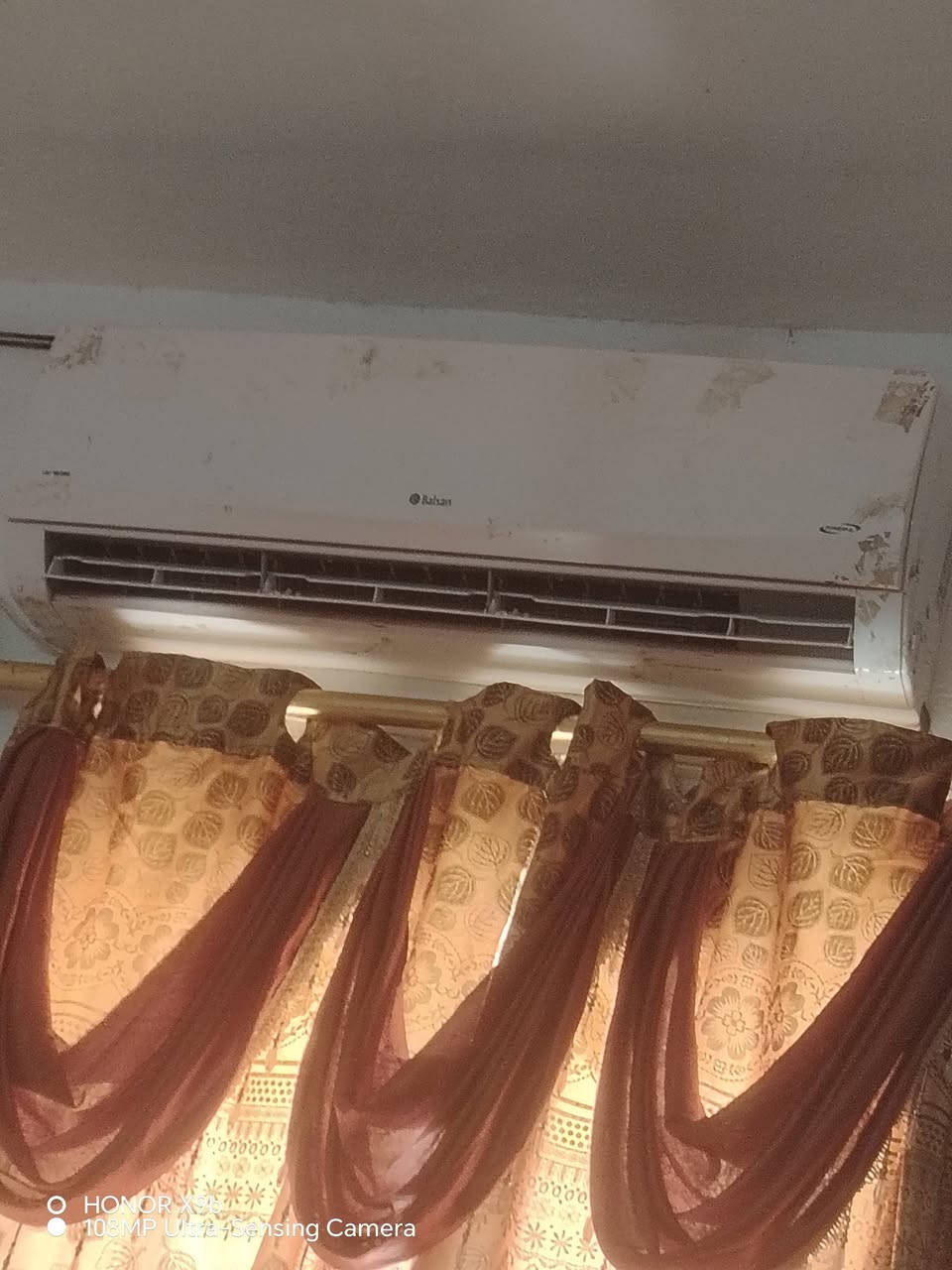 سبلت نوع بلسان طنين شغال بروده فوال بس مرات يفصل ماعرف سبب للبيع مكاني البتيره قرب صيطره زركه
سعره ٣٥٠


**إذا كنت صاحب هذا الإعلان وتريد حذفه لأي سبب، رجاءا أرسل رسالة إلى الدعم الفني**