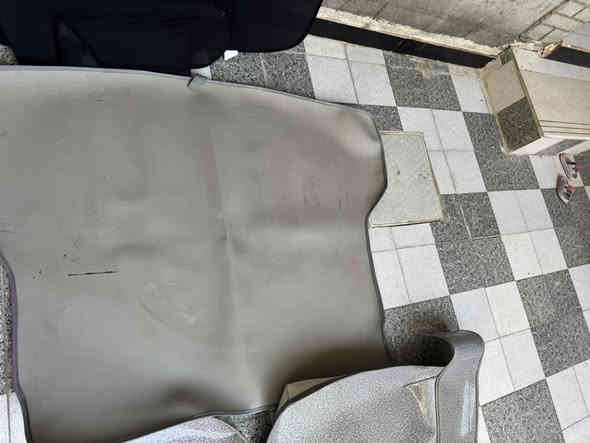 سلام عليكم ابيع شلع فرشة صندوق تفصال +سفريات تفصال+بردات تفصال+لايت زنون اصلي بعده بكارتونه&رايدهن ب100وبيهن مجال يرهمن سيراتو فورتي(***********)
