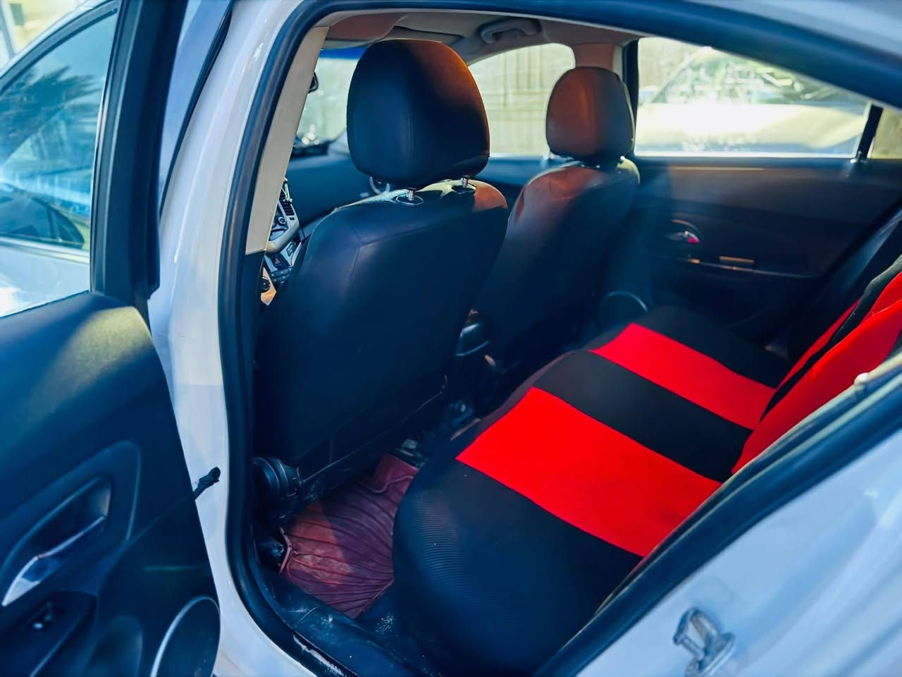 السلام عليكم شوفرليت كروز 2012 سياره جاهزه مناقصها شي تخم تاير ويل كب صدر جديد كشانه جلد محرك 1400 تيربو كفاله مابيها اي صبغ بلادي السعر 72  متوازي عله فلوس  مكاني الانبار القائم ***********
