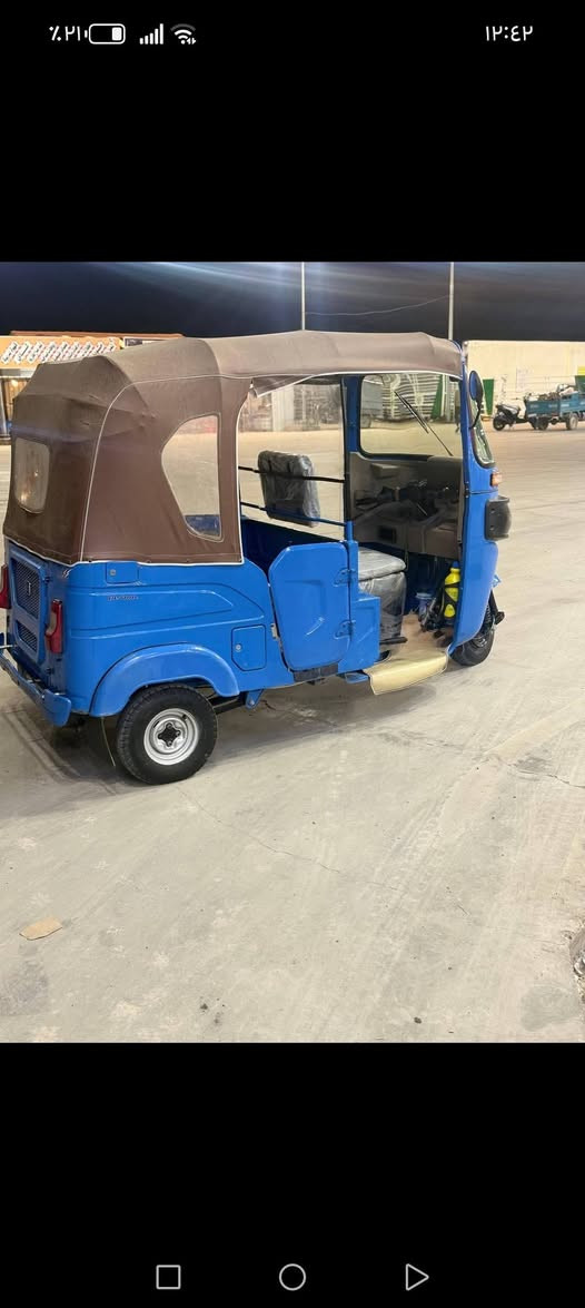 سلام عليكم تكتك للبيع 22 رقم وسنويه كفاله مكاني مدينه الصدر سعره 7500 وبيها مجال الشراي يخابر ويدلل ***********
