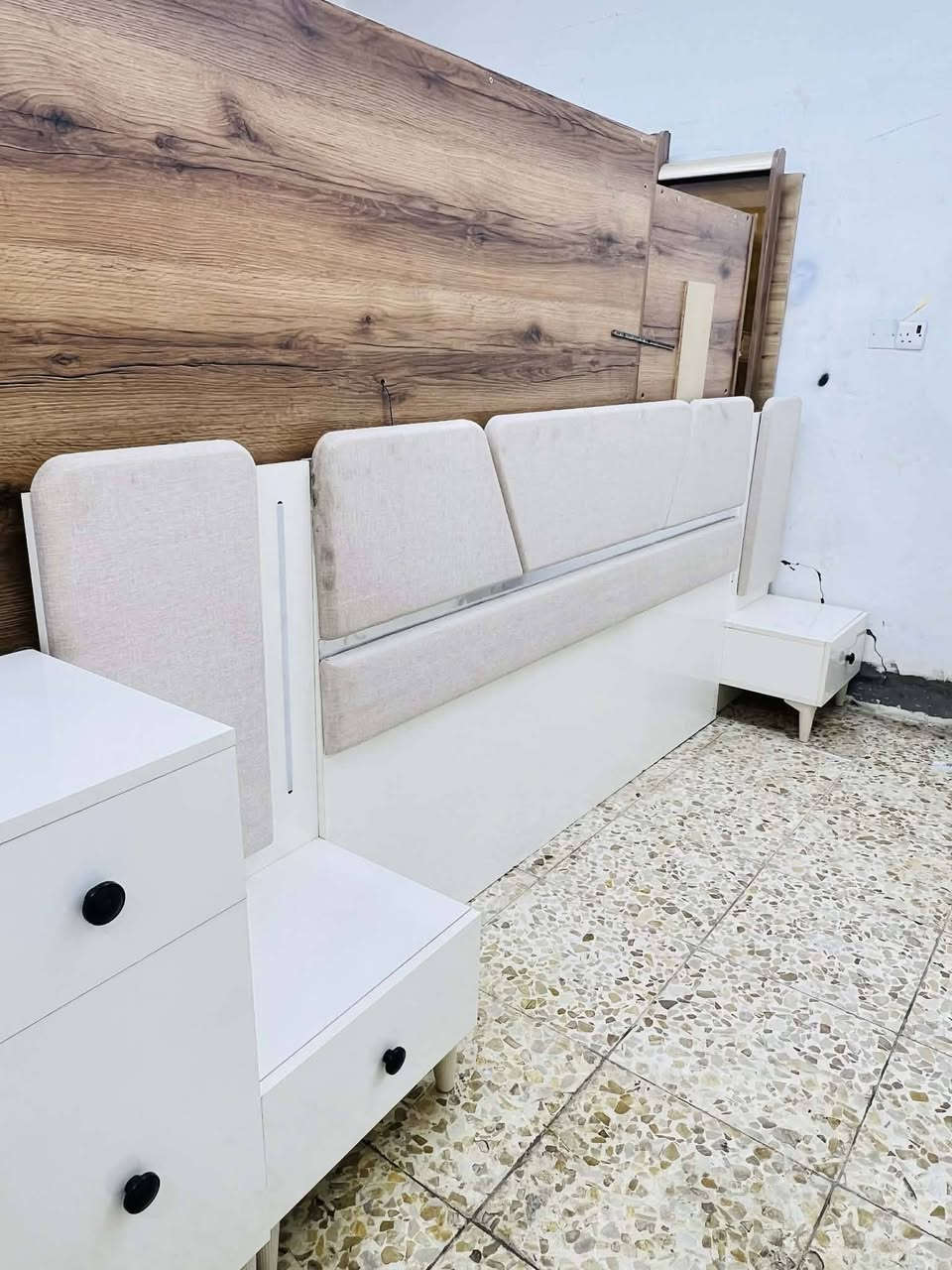 للبيع 8 قطع مع كنتور اضافي


**إذا كنت صاحب هذا الإعلان وتريد حذفه لأي سبب، رجاءا أرسل رسالة إلى الدعم الفني**