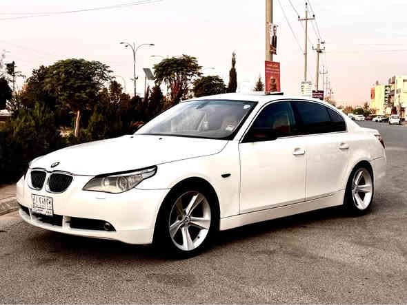 Bmw E60
موديل 2006
530i 

فوول فوول مواصفات 

مه كينه 530ي نؤزل كورت مه رغوب 

به سمه و سلايت گير تؤماتيك و سپؤرت وعادي 

كوشن كاره بايي و كوشن خه زنه 

بيلاد 5 په رده يه پيش و دواي حاسه يه 

ته بريد ساردوو گه رمي و هه موو گياني به شه رت 

سوکان کارەبایی و تحدید سورعە

بێ لێدران هەیکەلی زۆر زۆر ڕێکە

ناو زەرد و کوشن جلد
 
سه ياره كه براوه ي دووبه يه

سعری ٥٤ گەڵا و مەجال

موشتەری نیت سەری خۆت و منیش مەیەشێنە

ژمارە تلفۆن 
***********
شوێن چەمچەماڵ 
ئەدمین گیان 💐💐 السليمانية

