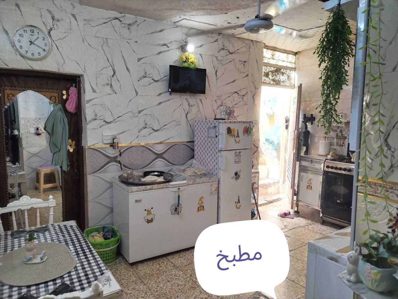 دار 100 متر شارع قهوة المتقاعدين على سايدين تجاري طابق واحد غرفة نوم 1 مطبخ وترك واستقبال وصحيات داخل وخارج  السطح مزفت بدون شتايكر
 الستارة عالية  كلش البيت عالي عن الشارع المنطقةكافة الخدمات مرتبة 5 دقائق مشي عن السوك مجاري مربوطة ع خارج ماء خير من الله  تواصل ***********
بي وات ساب
